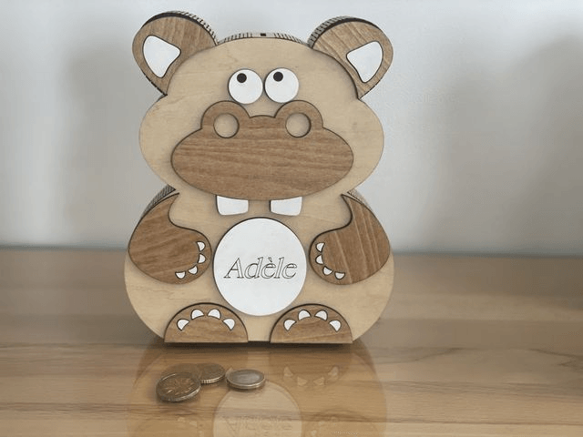 Tirelire en bois cochon, ours, hippopotame personnalisable